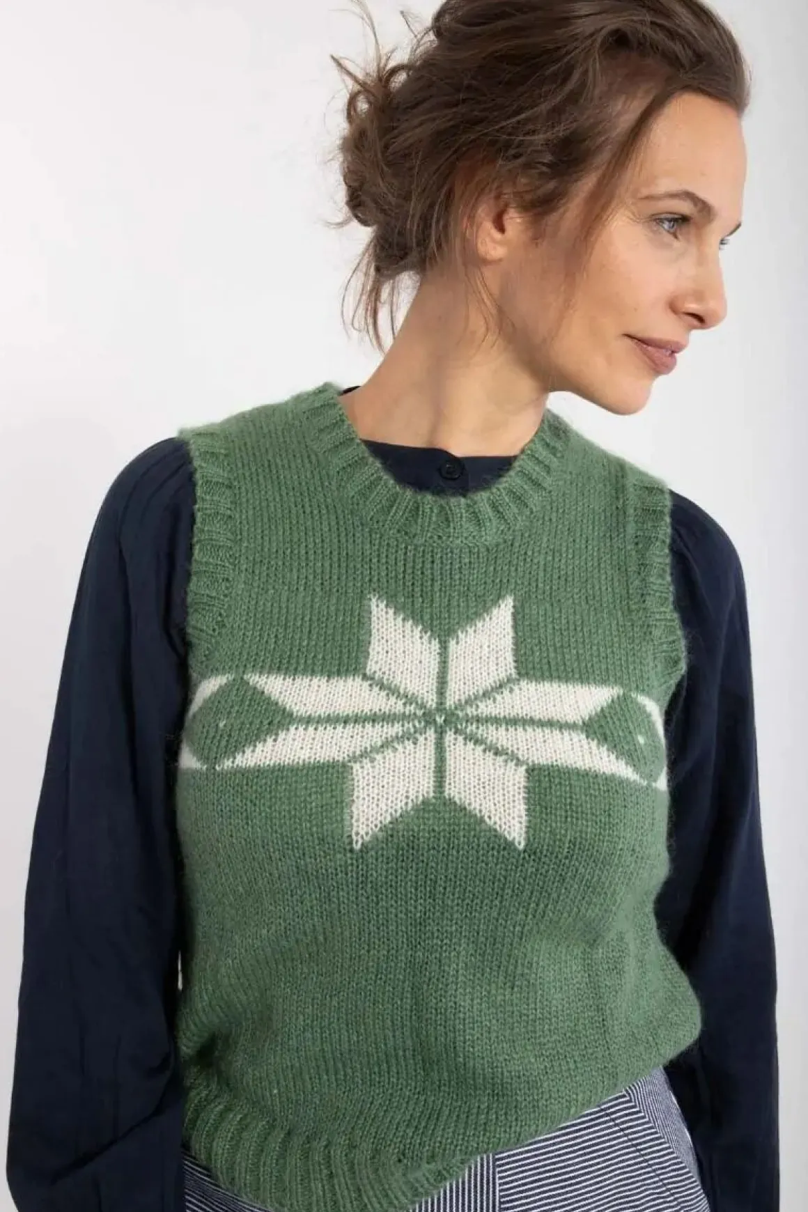 Daneklaksvik Flakes Vest Lt Khaki/Chalk