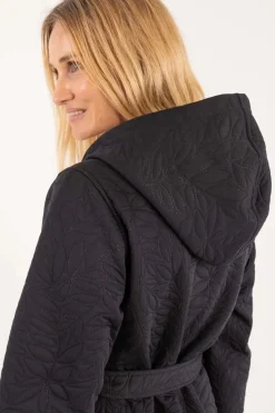 Daneviking Robe Black Leaf