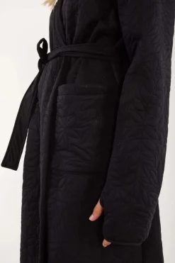 Daneviking Robe Black Leaf