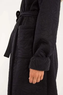 Daneviking Robe Black Leaf