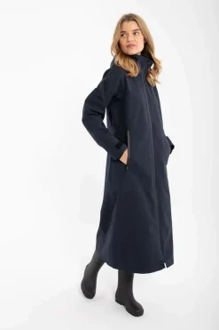 The Danedogwalker Raincoat Black