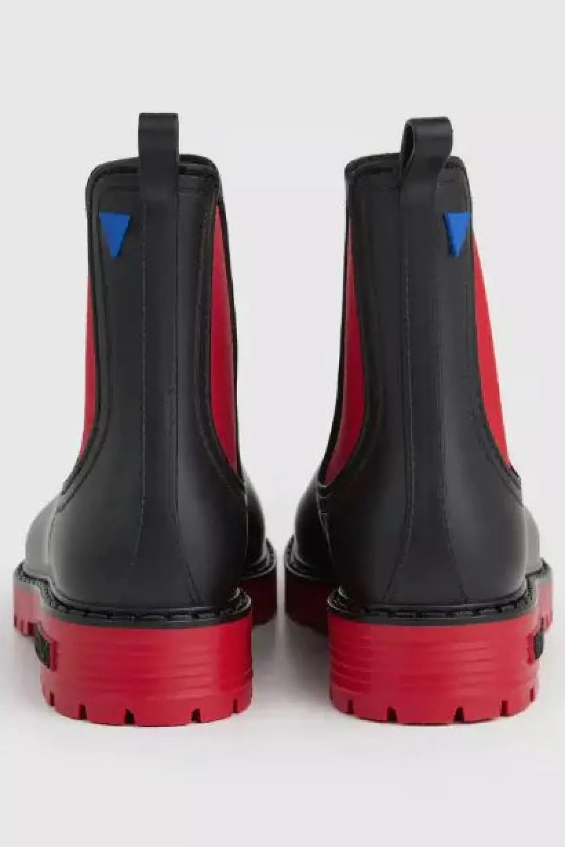 Verbenas Gaudi Mate Negro/Rojo